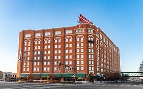 Drury Plaza Hotel Broadview Wichita Kansas 3*